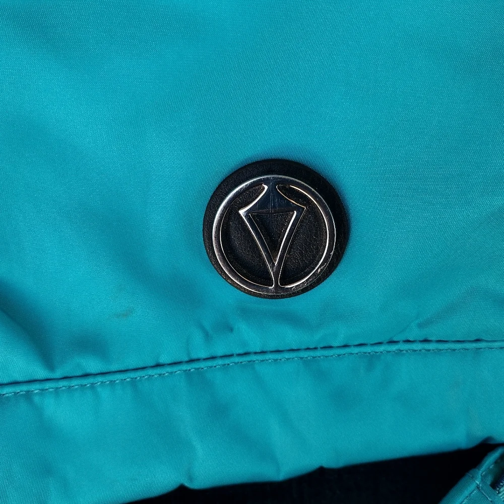 Discontinued Ivivva Lululemon Duffel/ Gym Bag Blue - Picture 4 of 11